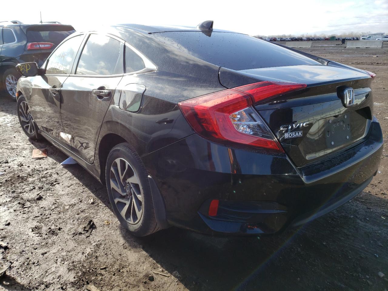 Photo 3 from auction – 2018 HONDA CIVIC EX with VIN 19XFC2F76JE032509