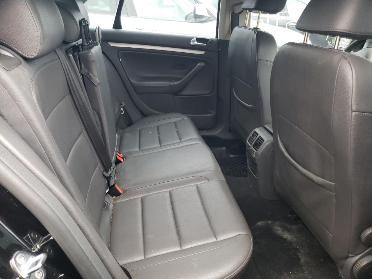 Photo 6 from auction – 2007 VOLKSWAGEN JETTA WOLF with VIN 3VWEF71K17M061794