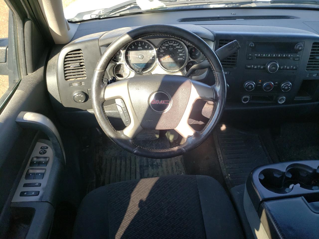 Photo 9 from auction – 2007 GMC NEW SIERRA with VIN 2GTEK19J971601181