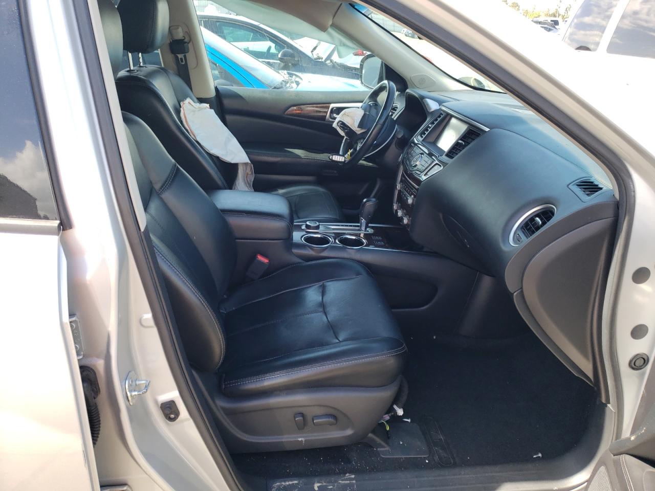 Photo 5 from auction – 2014 NISSAN PATHFINDER with VIN 5N1AR2MM7EC706113