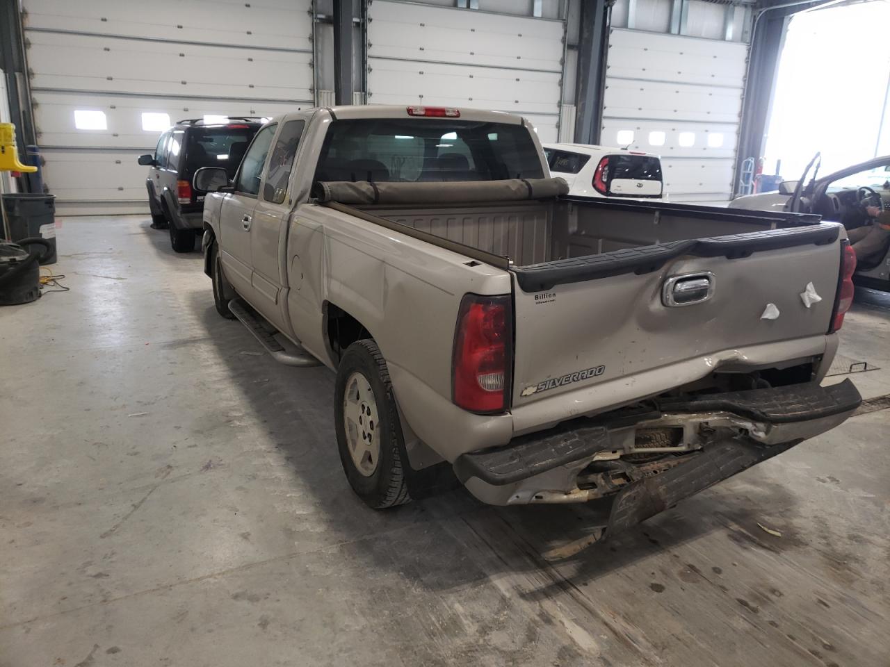 Photo 3 from auction – 2007 CHEVROLET SILVERADO with VIN 1GCEC19Z87Z142901