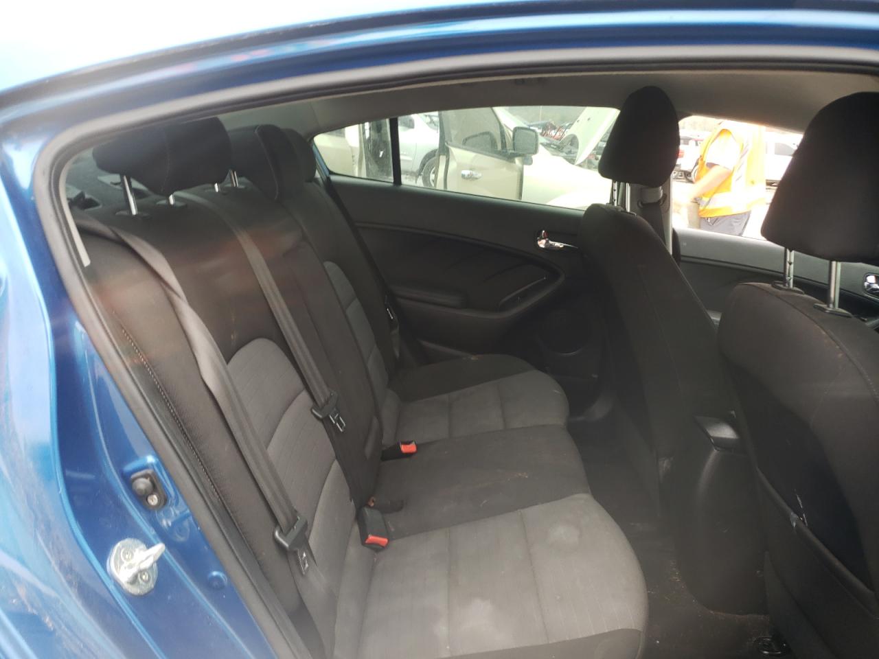 Photo 6 from auction – 2015 KIA FORTE EX with VIN KNAFX4A80F5320946