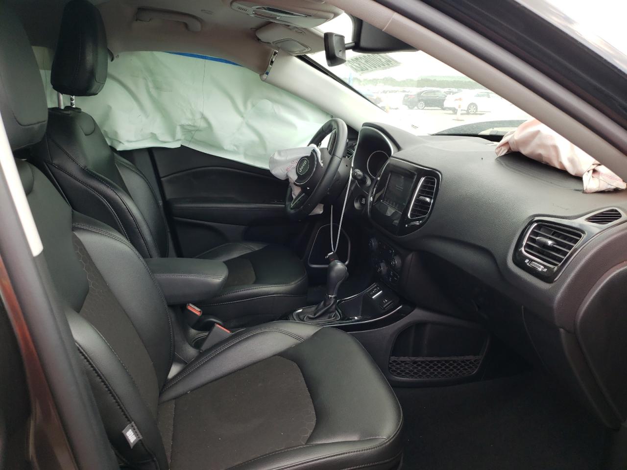 Photo 5 from auction – 2021 JEEP COMPASS LA with VIN 3C4NJCBB9MT509242