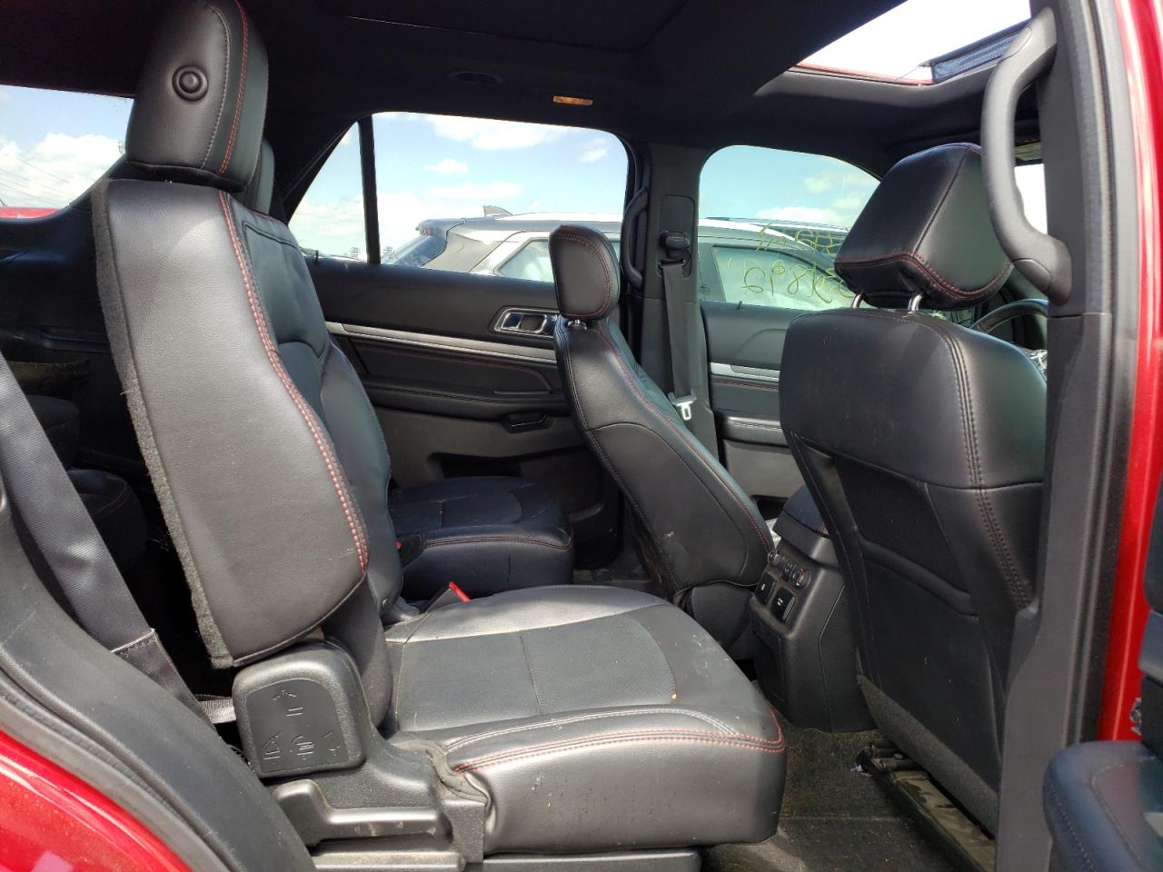 Photo 6 from auction – 2017 FORD EXPLORER S with VIN 1FM5K8GT7HGD62839