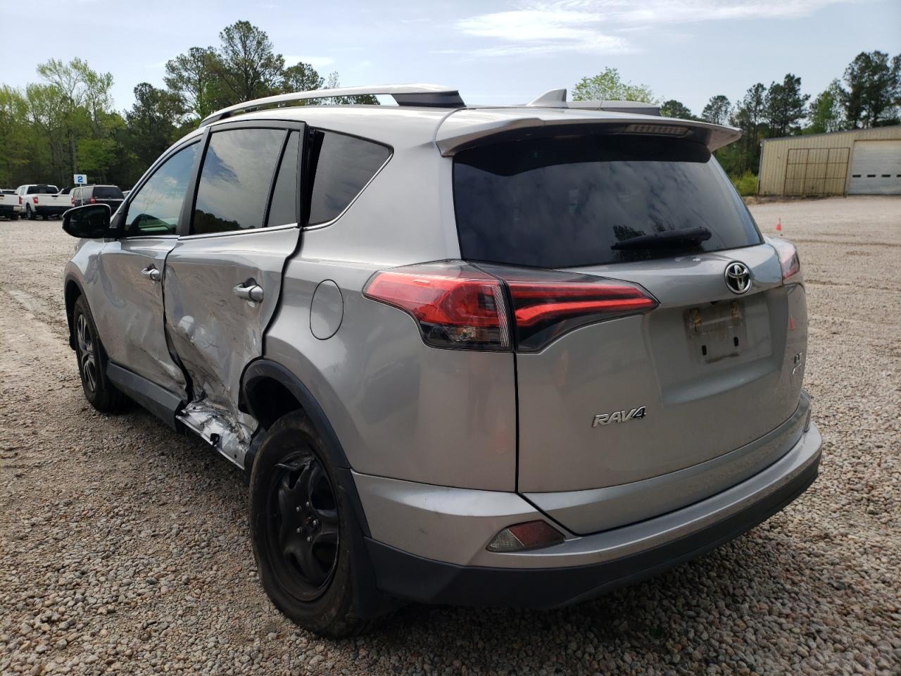 Photo 3 from auction – 2017 TOYOTA RAV4 LE with VIN 2T3BFREV4HW642275