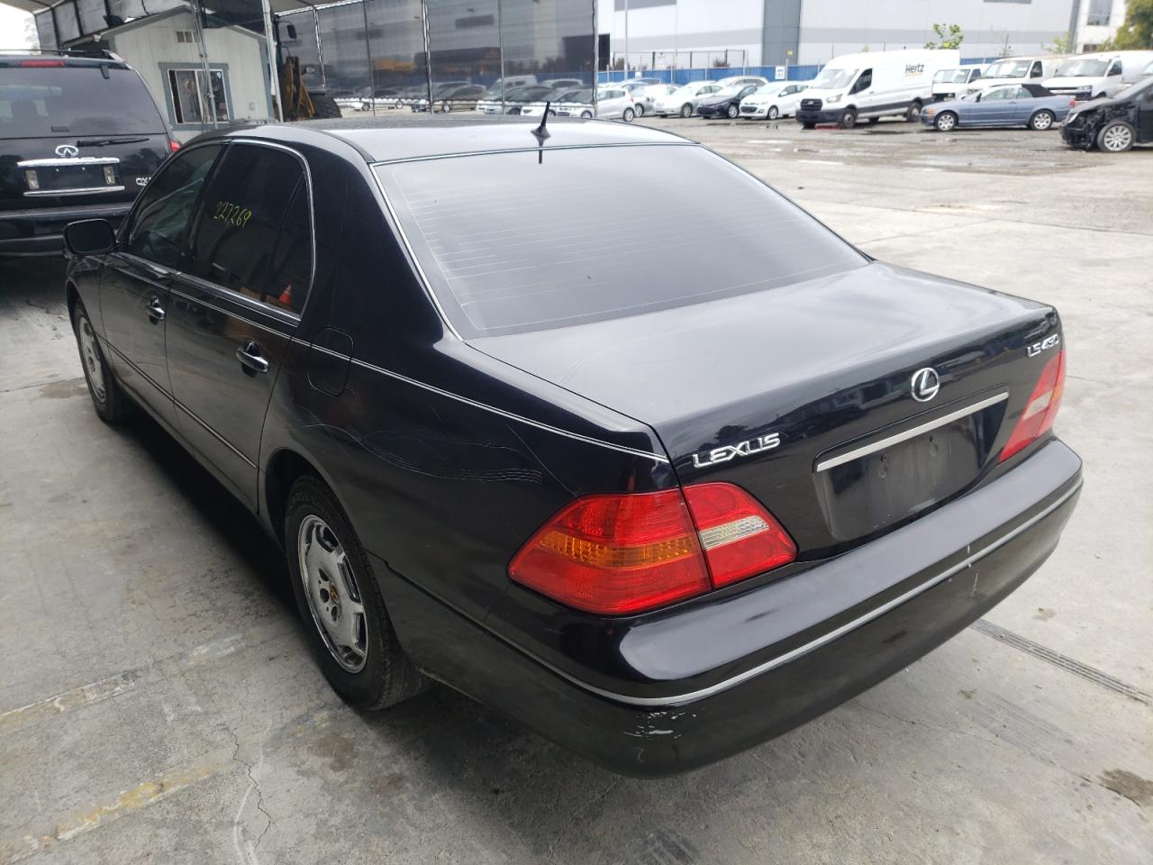 Photo 3 from auction – 2002 LEXUS LS 430 with VIN JTHBN30F220073372