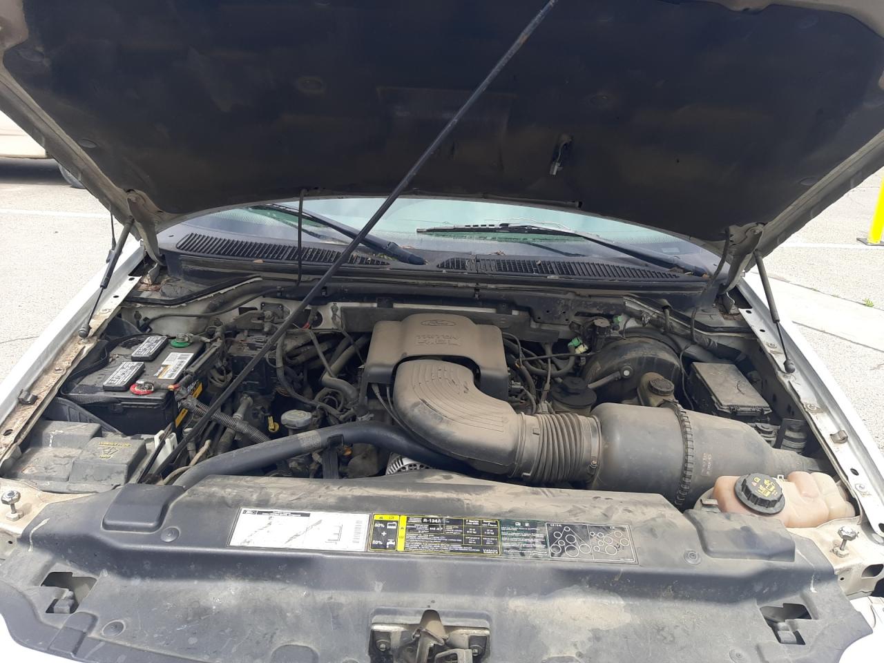 Photo 7 from auction – 2002 FORD F150 with VIN 1FTRF17W42NA00045