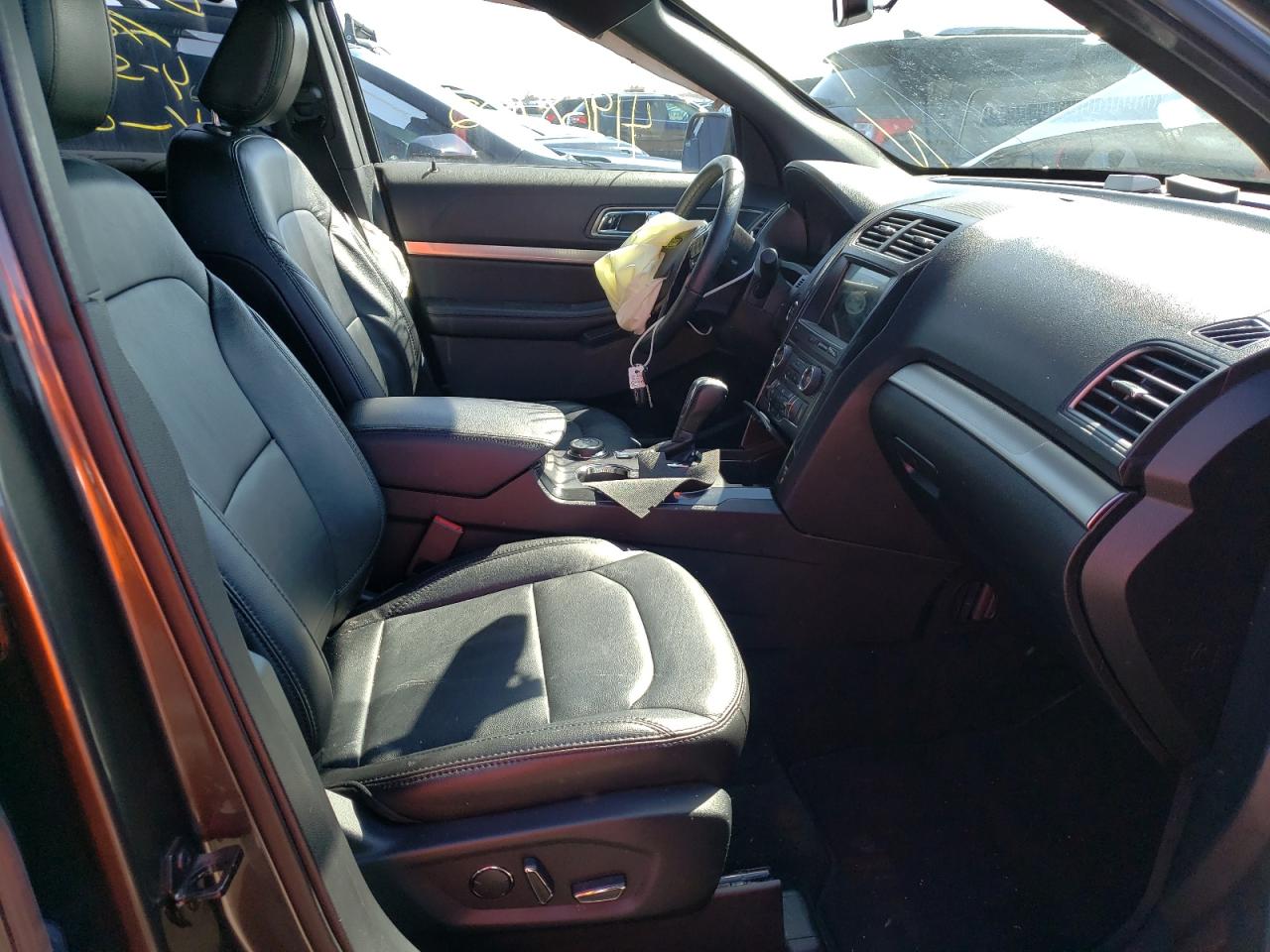 Photo 5 from auction – 2018 FORD EXPLORER X with VIN 1FM5K8D86JGA80469