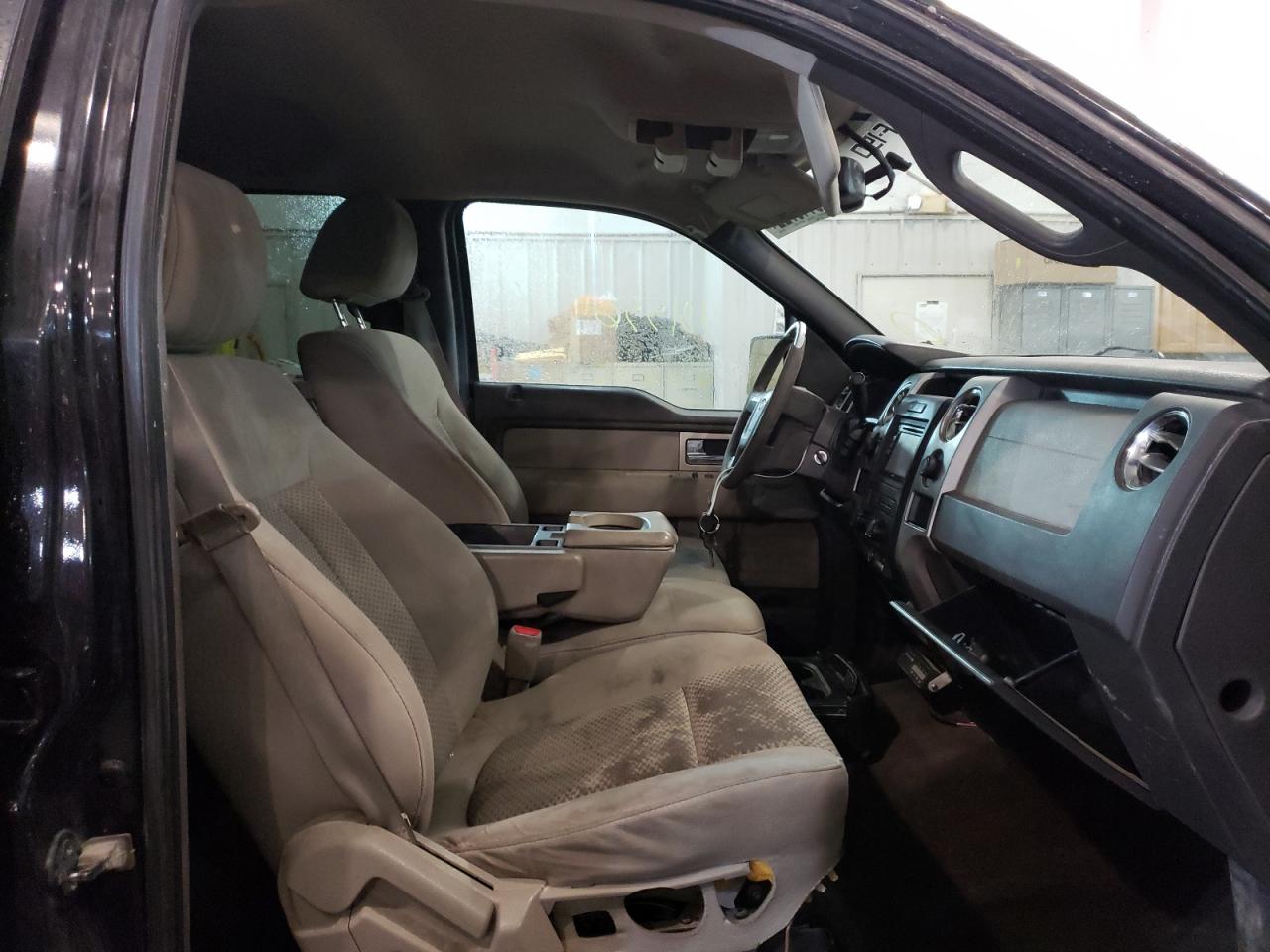 Photo 5 from auction – 2010 FORD F150 SUPER with VIN 1FTEW1E80AFB77445