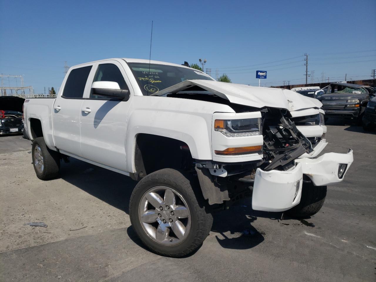 CHEVROLET SILVERADO 2016 with VIN 3GCUKREC0GG225575 - Photo from auction
