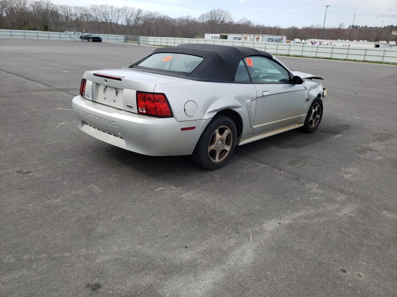 Photo 4 from auction – 2004 FORD MUSTANG with VIN 1FAFP44604F235101