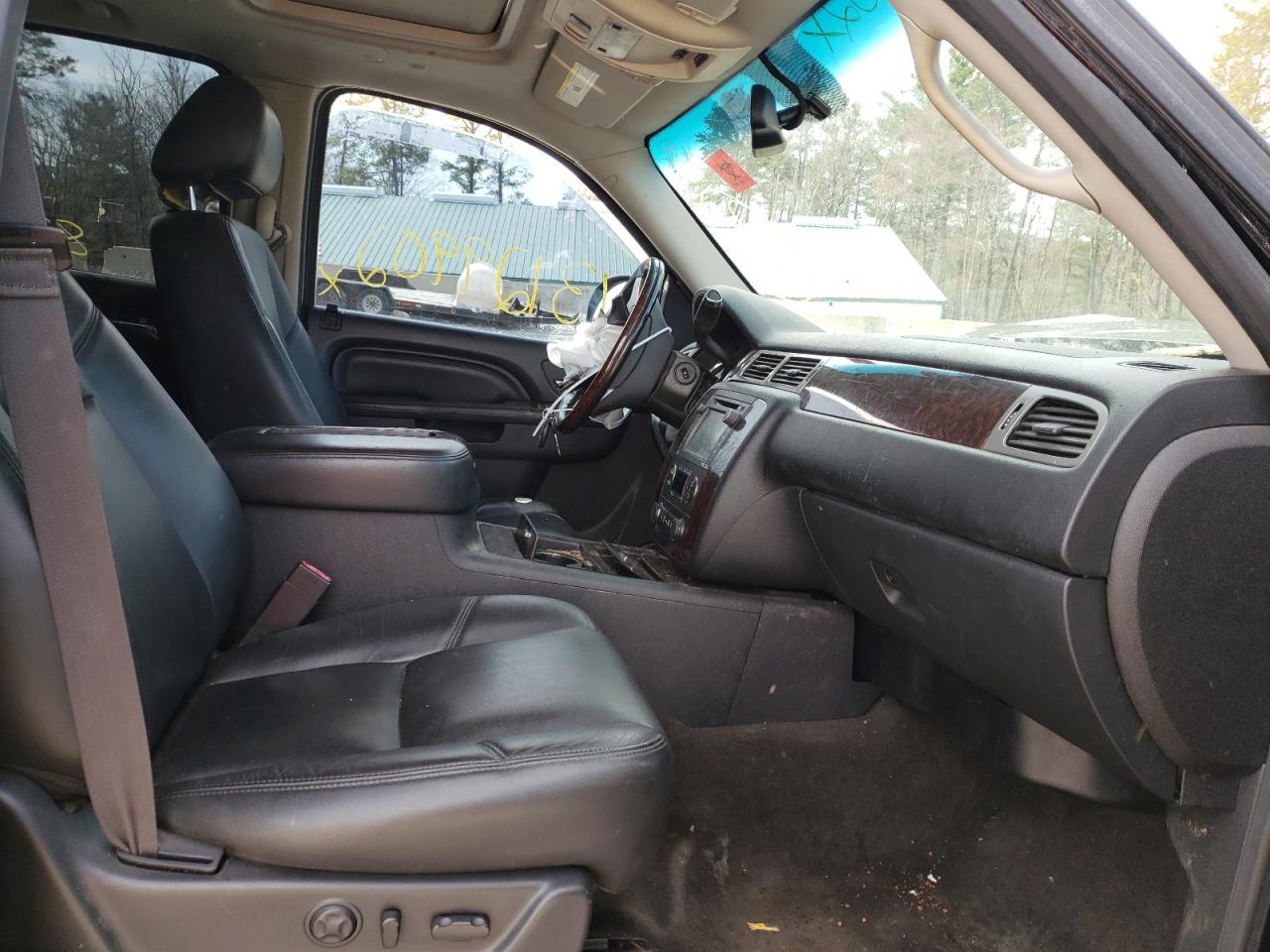 Photo 5 from auction – 2013 GMC YUKON DENA with VIN 1GKS2EEF6DR236719