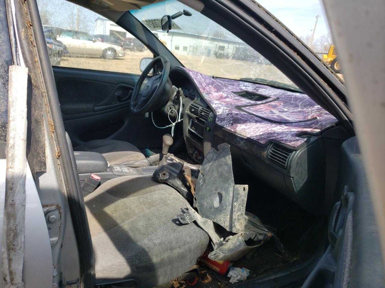 Photo 5 from auction – 2004 CHEVROLET CAVALIER L with VIN 1G1JF52F647202719