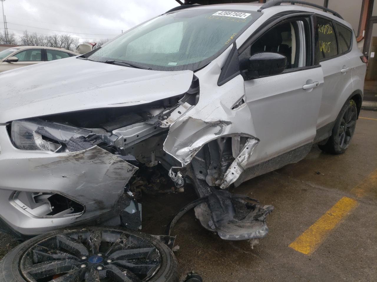Photo 9 from auction – 2019 FORD ESCAPE SE with VIN 1FMCU0GD8KUA64367