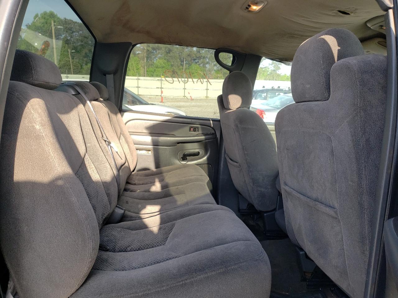 Photo 6 from auction – 2006 CHEVROLET SILVERADO with VIN 2GCEC13V561270039