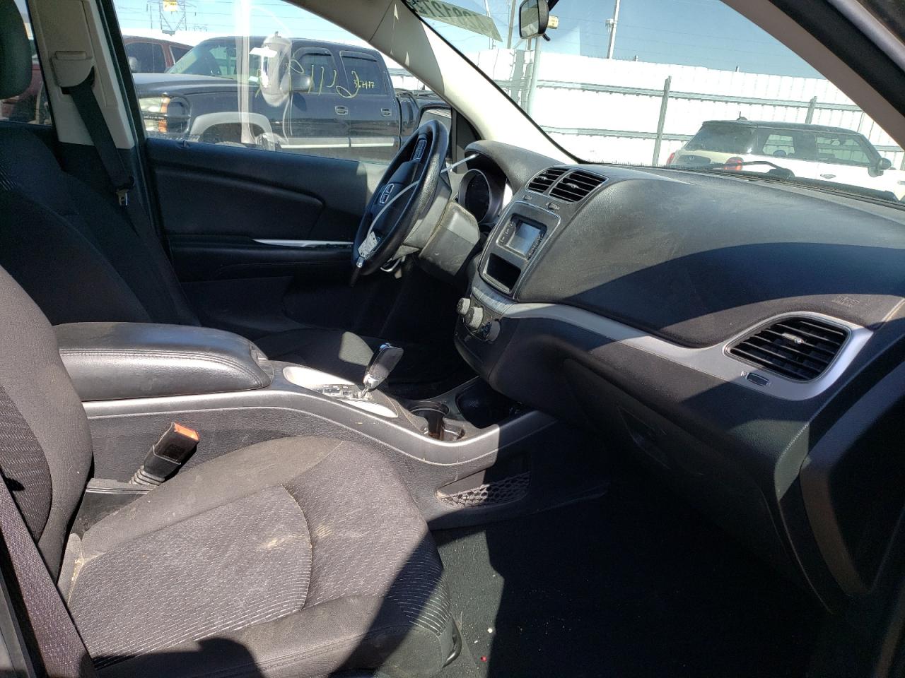 Photo 4 from auction – 2015 DODGE JOURNEY SX with VIN 3C4PDDBG5FT755547