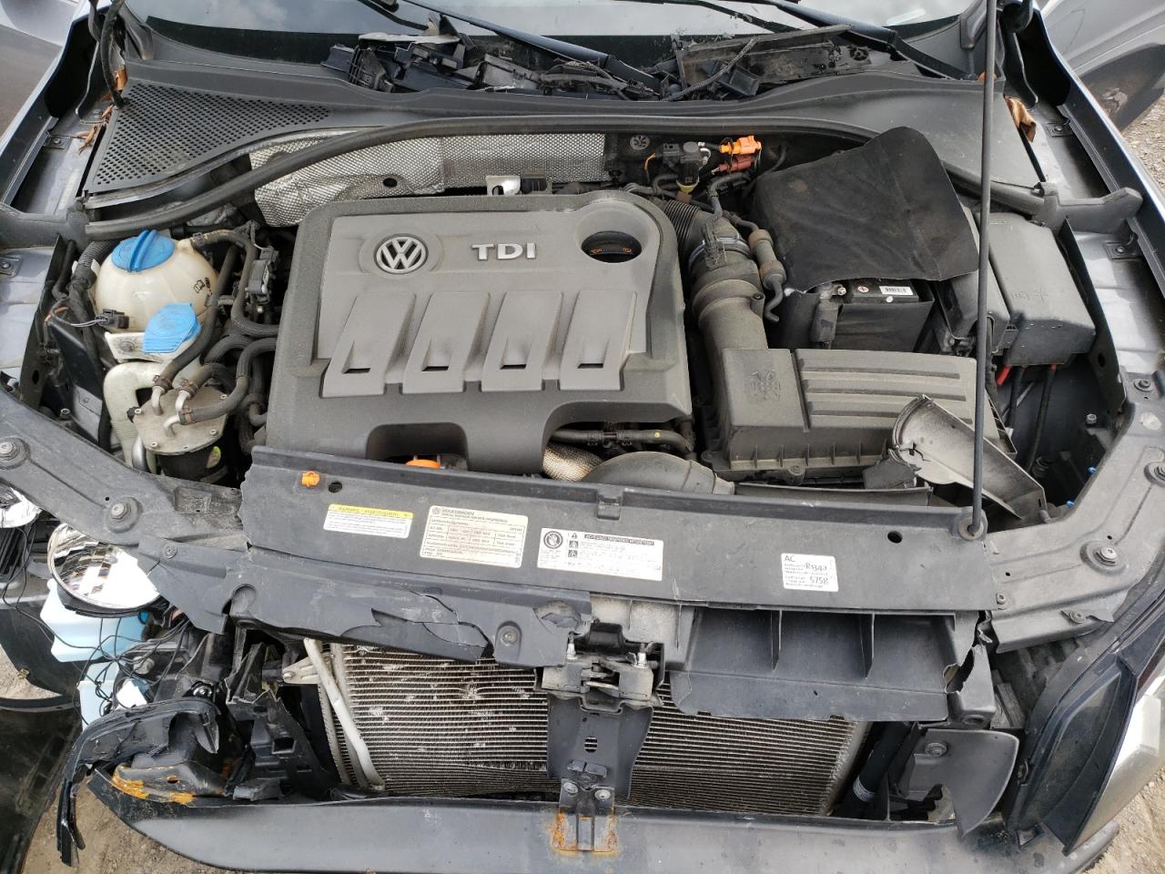 Photo 7 from auction – 2012 VOLKSWAGEN PASSAT SE with VIN 1VWBN7A3XCC011616