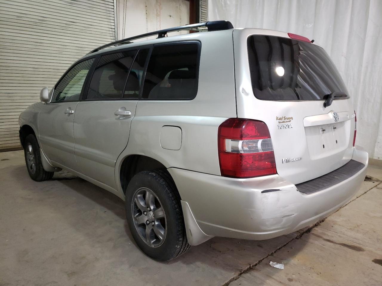 Photo 3 from auction – 2004 TOYOTA HIGHLANDER with VIN JTEEP21A640022607