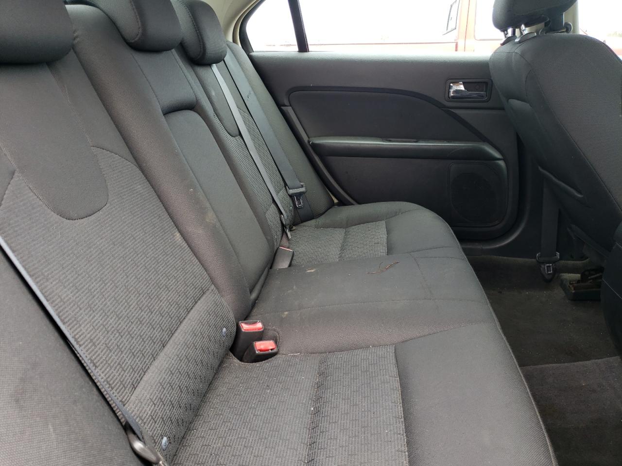 Photo 6 from auction – 2010 FORD FUSION with VIN 3FAHP0HA1AR231007