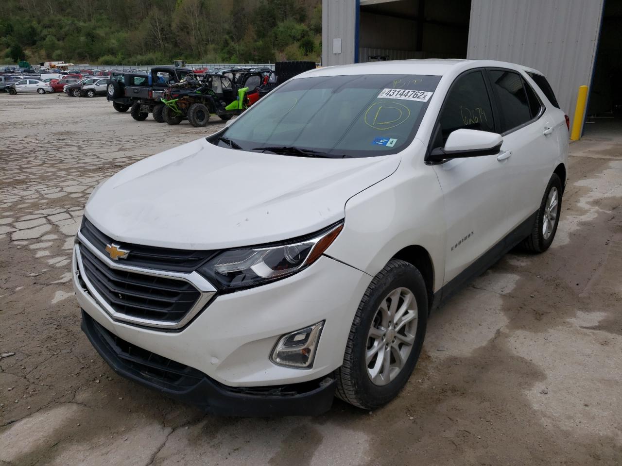 Photo 2 from auction – 2019 CHEVROLET EQUINOX LT with VIN 2GNAXKEV7K6275849