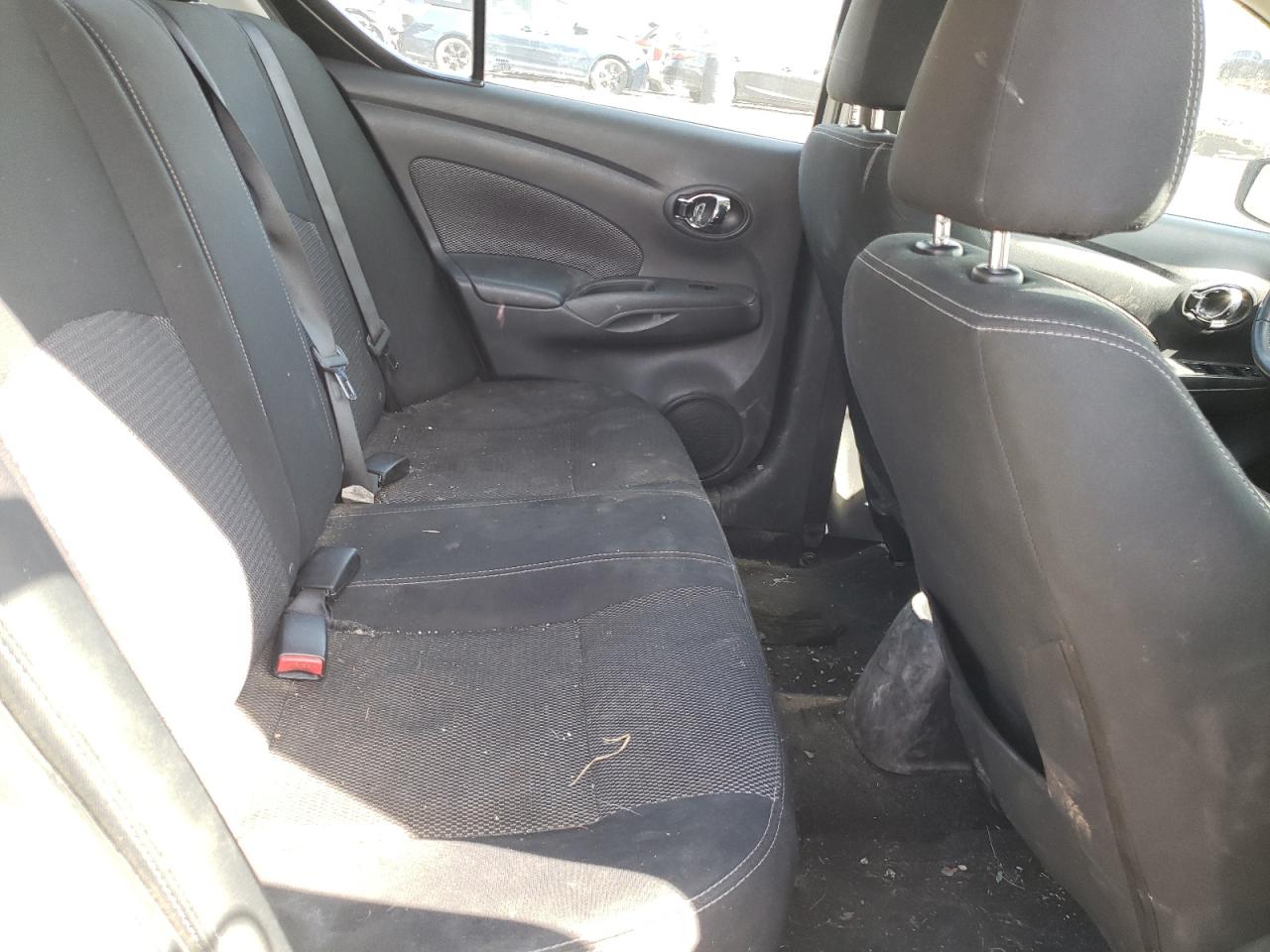 Photo 6 from auction – 2018 NISSAN VERSA S with VIN 3N1CN7AP4JL877648