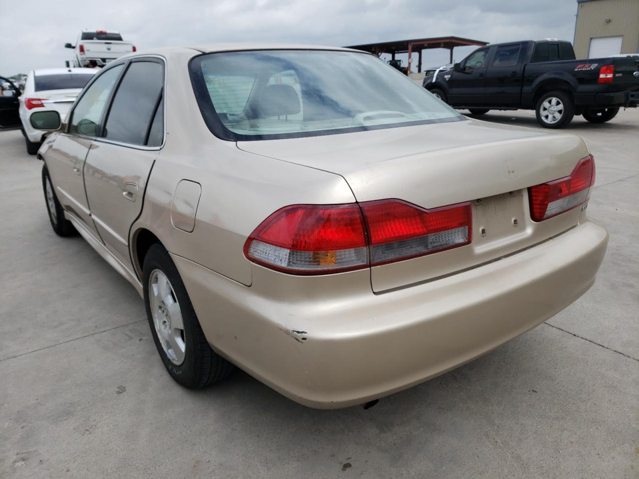 Photo 3 from auction – 2001 HONDA ACCORD with VIN 1HGCG16541A028172