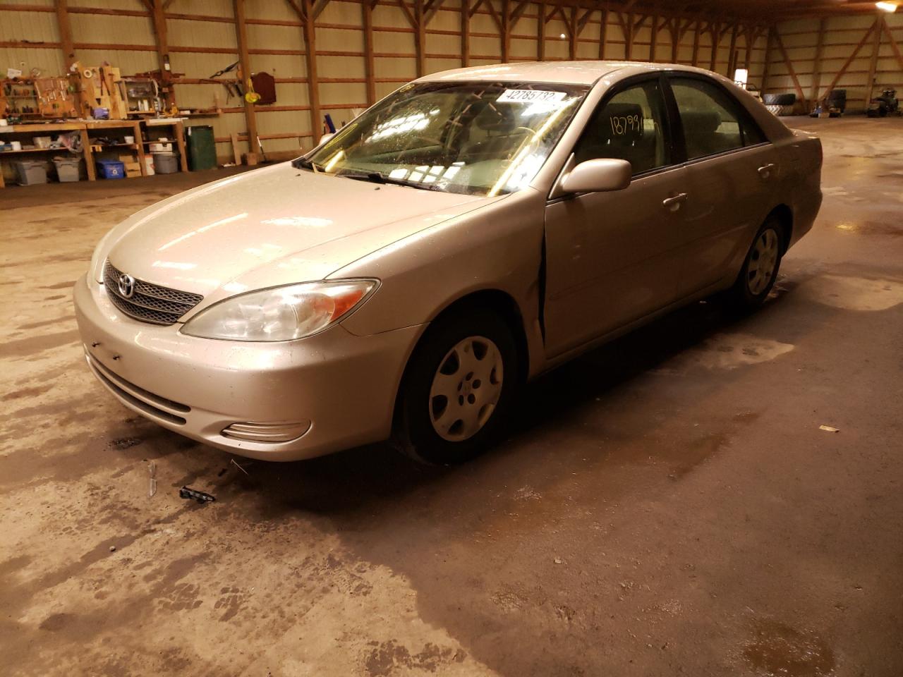 Photo 2 from auction – 2003 TOYOTA CAMRY LE with VIN JTDBE32K030218678