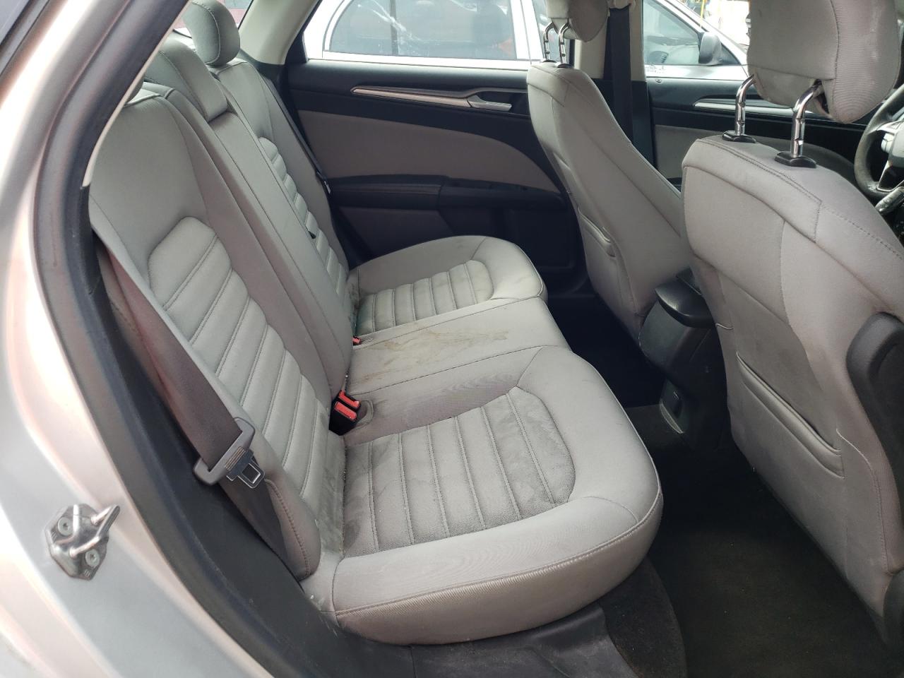 Photo 6 from auction – 2014 FORD FUSION S with VIN 3FA6P0G77ER322768