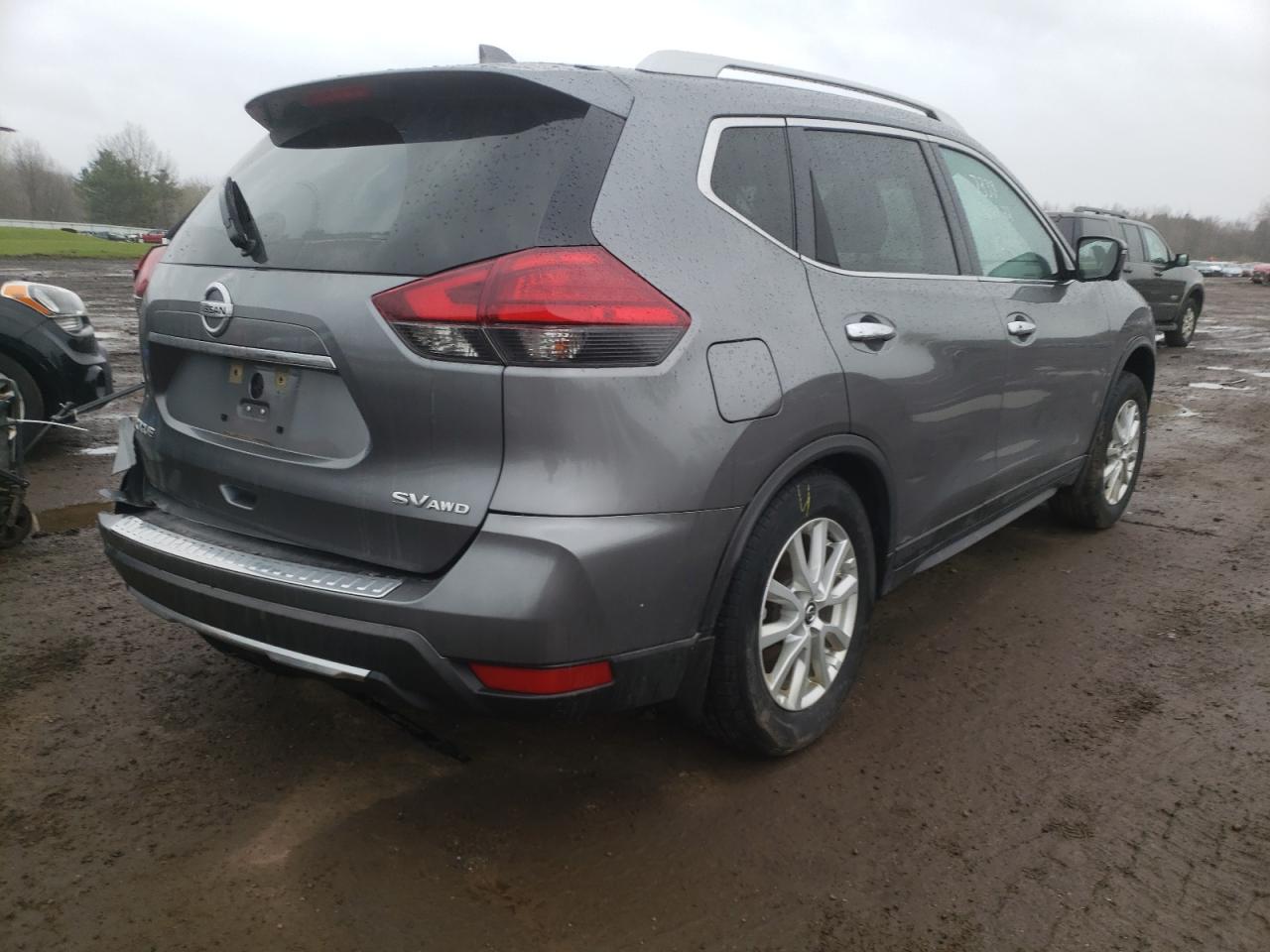 Photo 4 from auction – 2017 NISSAN ROGUE S with VIN KNMAT2MV5HP568891
