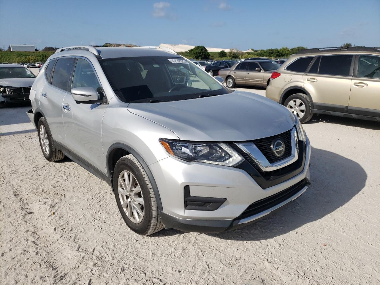 NISSAN ROGUE S 2018 with VIN KNMAT2MT5JP608357 - Photo from auction