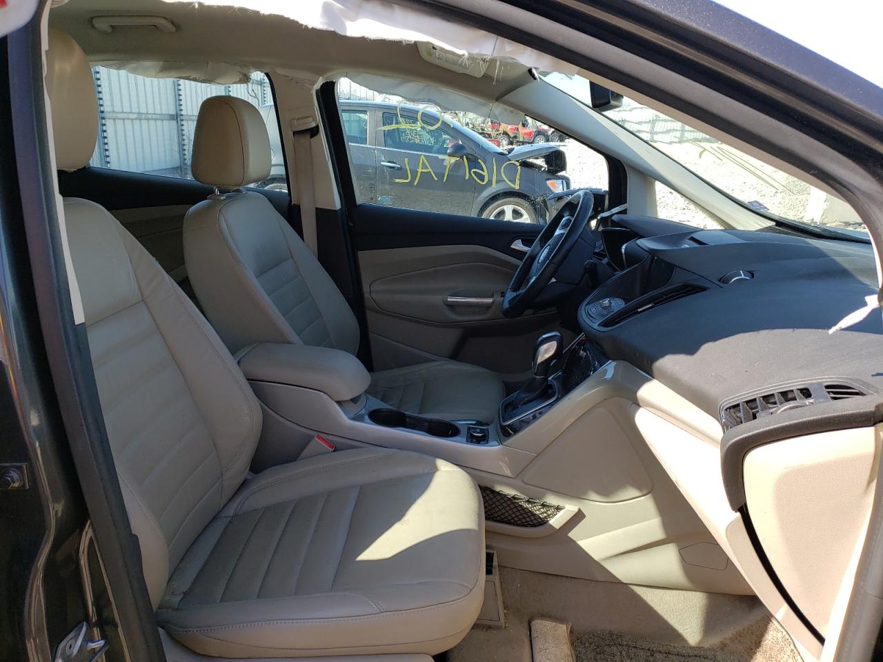 Photo 5 from auction – 2016 FORD C-MAX SEL with VIN 1FADP5BUXGL102074