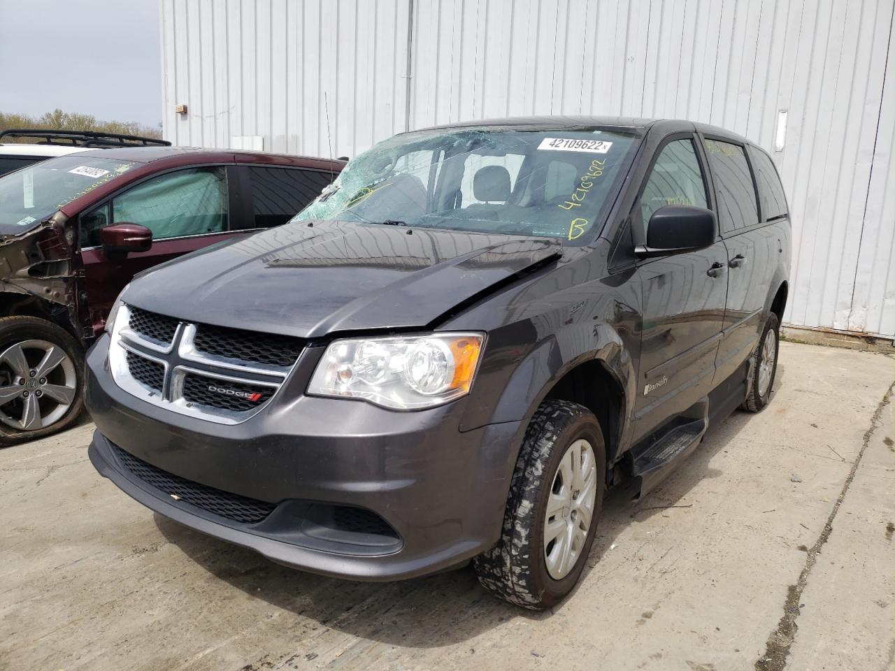 Photo 2 from auction – 2016 DODGE GRAND CARA with VIN 2C4RDGBG9GR385735