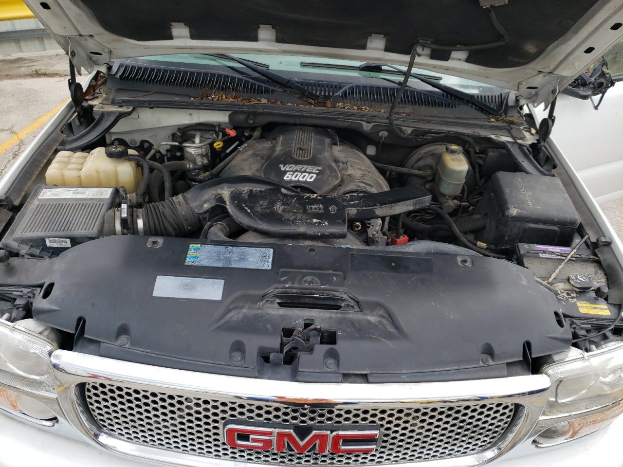 Photo 7 from auction – 2002 GMC DENALI with VIN 1GKEK63U22J160531