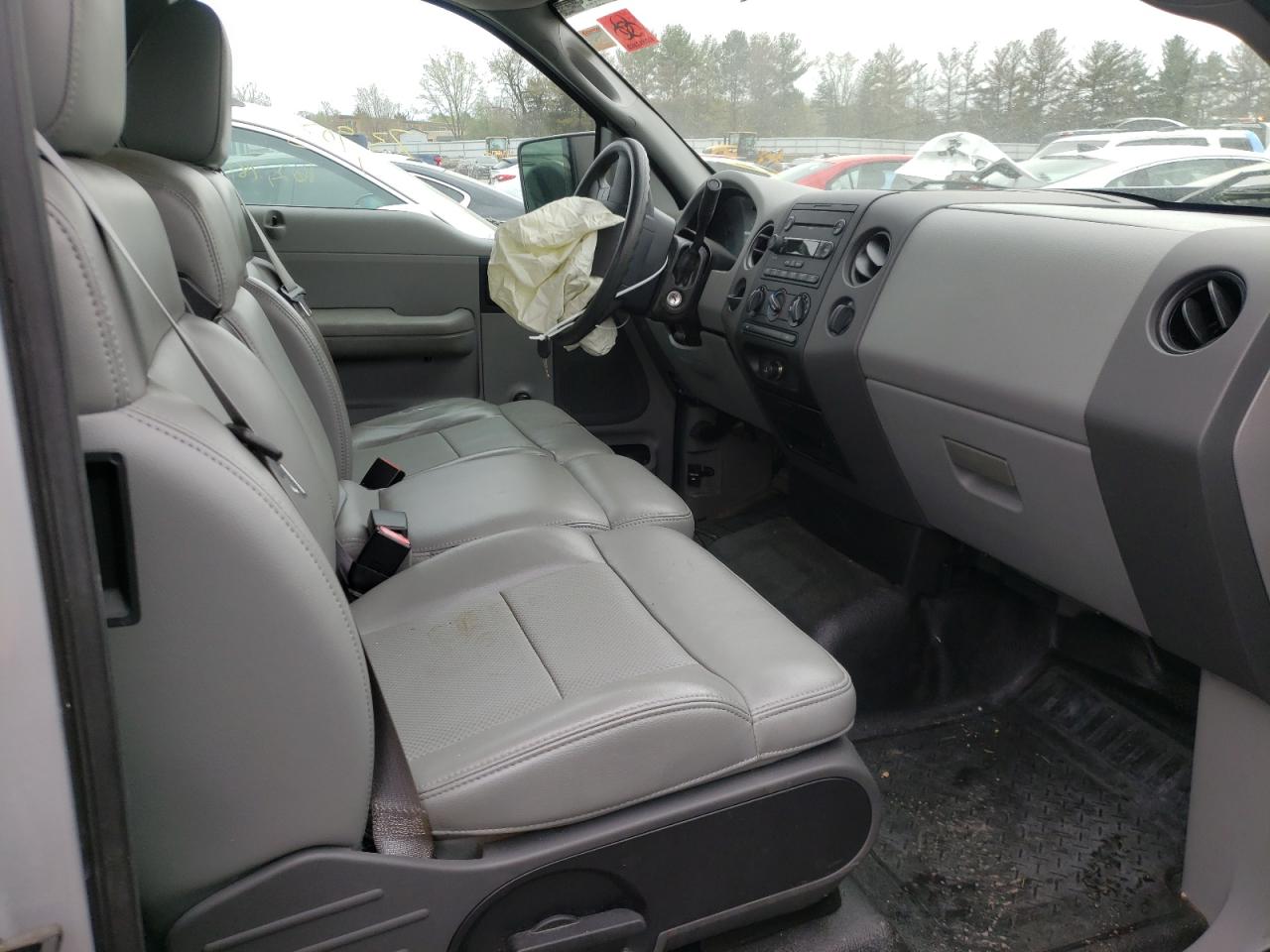 Photo 5 from auction – 2007 FORD F150 with VIN 1FTRX12W27NA84555