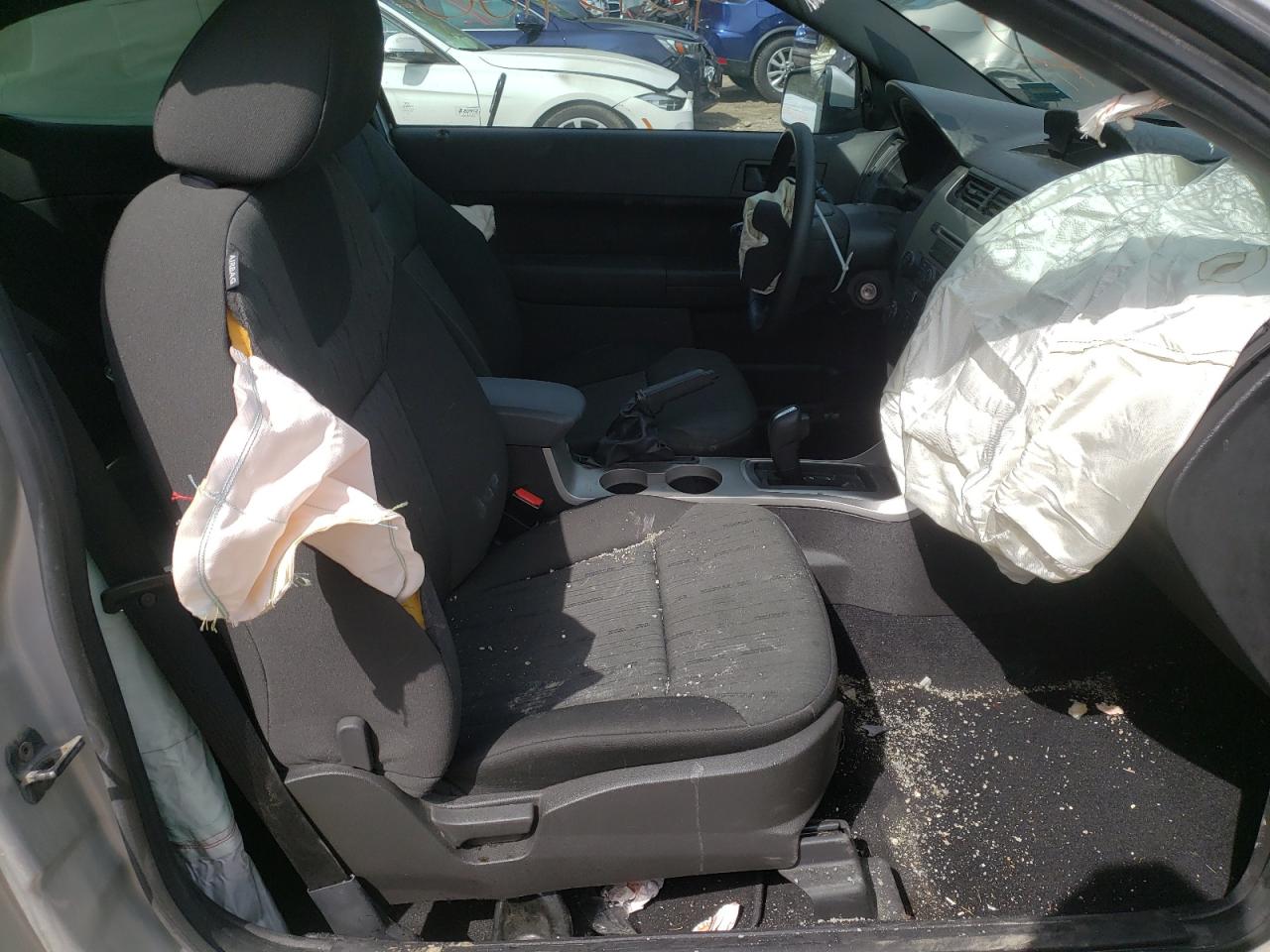 Photo 5 from auction – 2009 FORD FOCUS SE with VIN 1FAHP32N99W160550