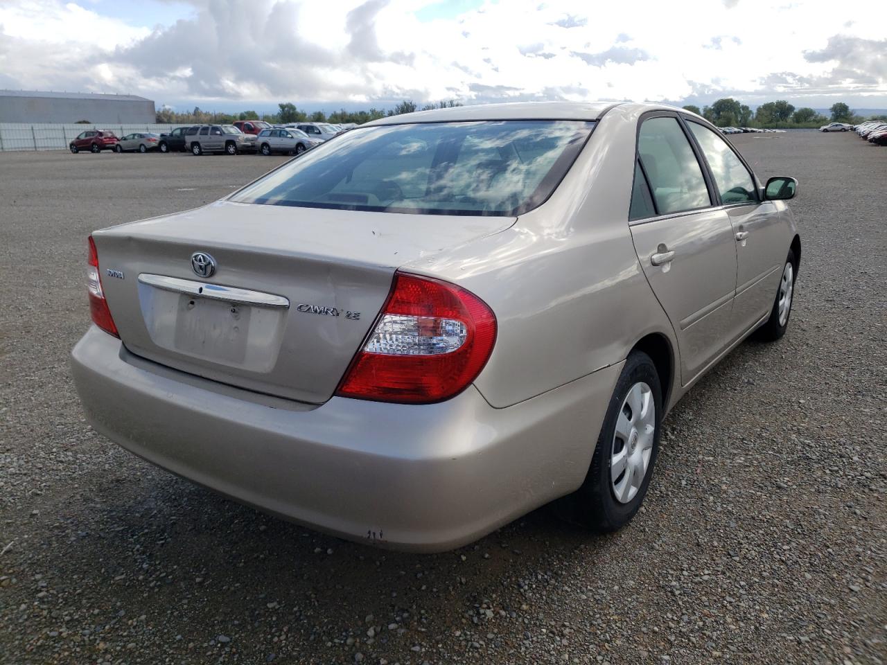 Photo 4 from auction – 2004 TOYOTA CAMRY LE with VIN 4T1BE32K24U875911