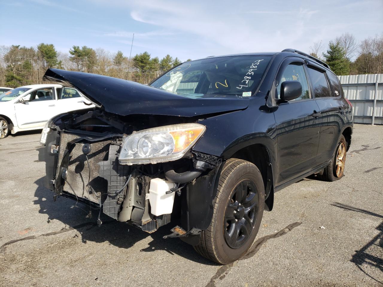 Photo 2 from auction – 2007 TOYOTA RAV4 with VIN JTMBD33V876043241