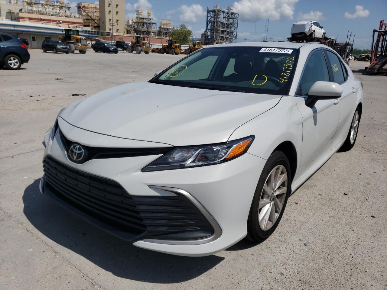 Photo 2 from auction – 2022 TOYOTA CAMRY LE with VIN 4T1C11AK2NU008399