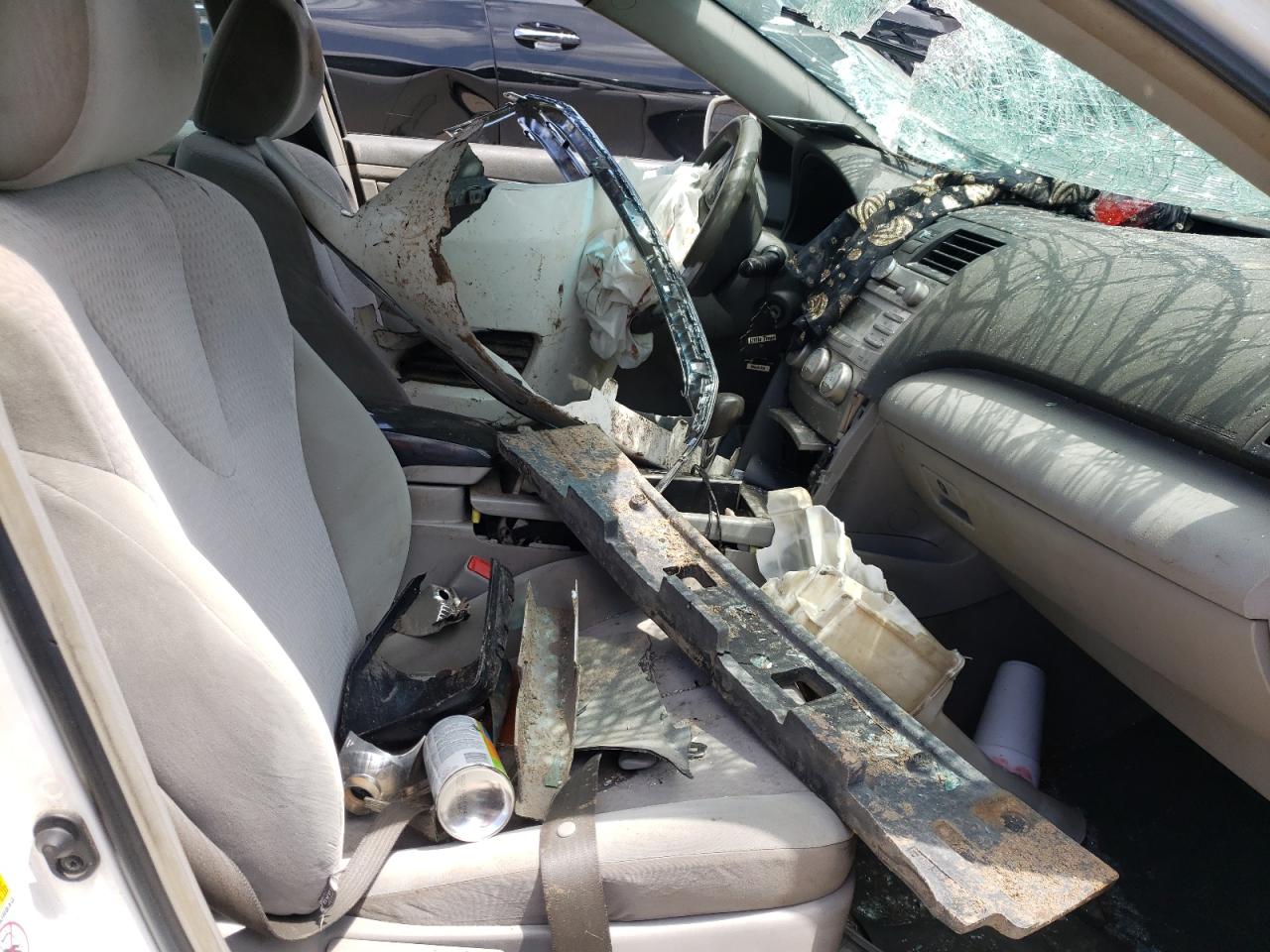 Photo 5 from auction – 2011 TOYOTA CAMRY BASE with VIN 4T4BF3EK1BR151560