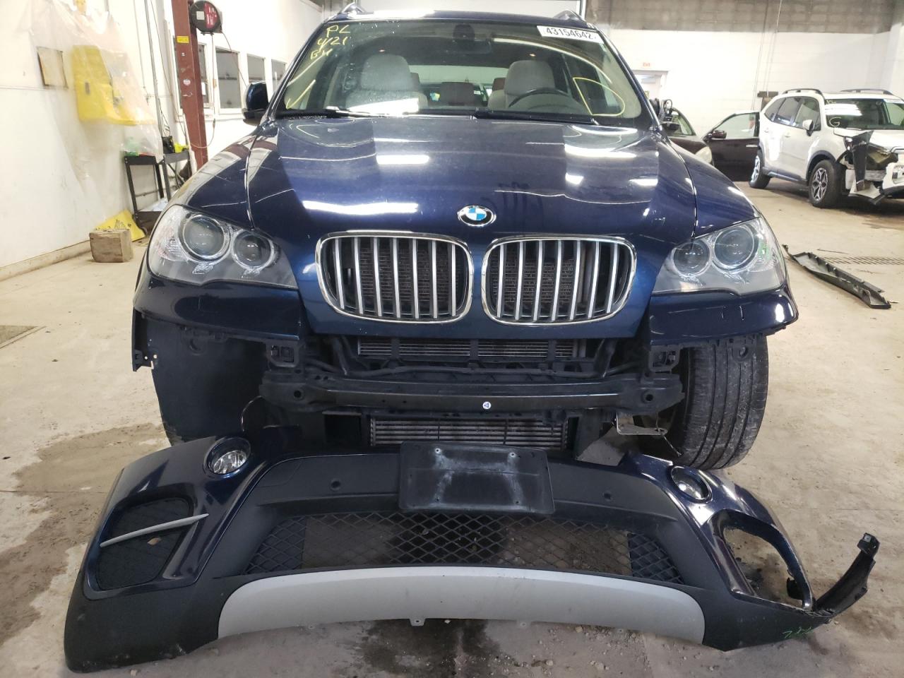Photo 9 from auction – 2013 BMW X5 XDRIVE3 with VIN 5UXZV4C53D0E05462