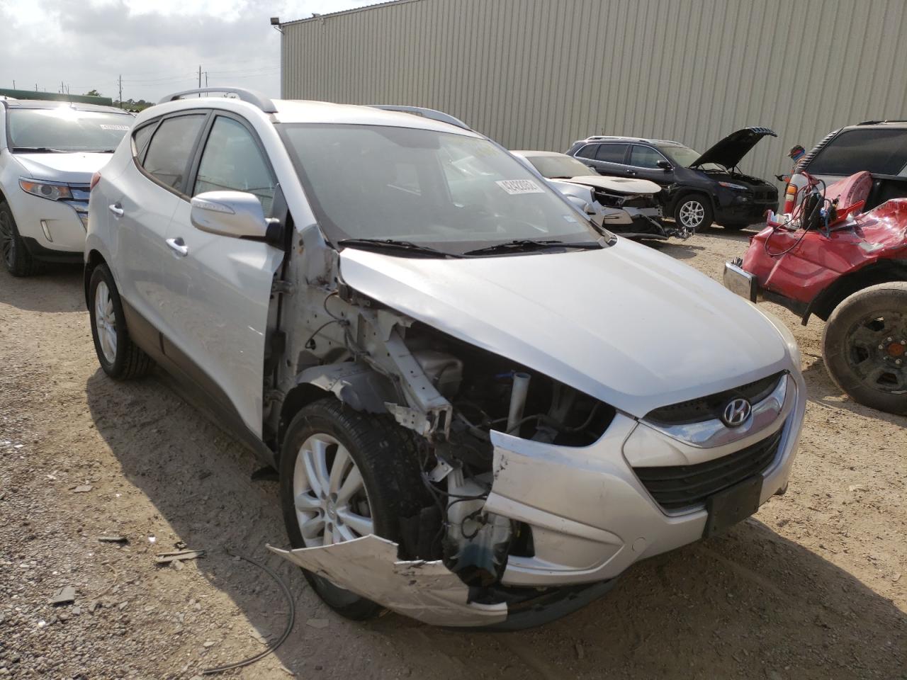 Photo 1 from auction – 2011 HYUNDAI TUCSON GLS with VIN KM8JU3AC7BU118928