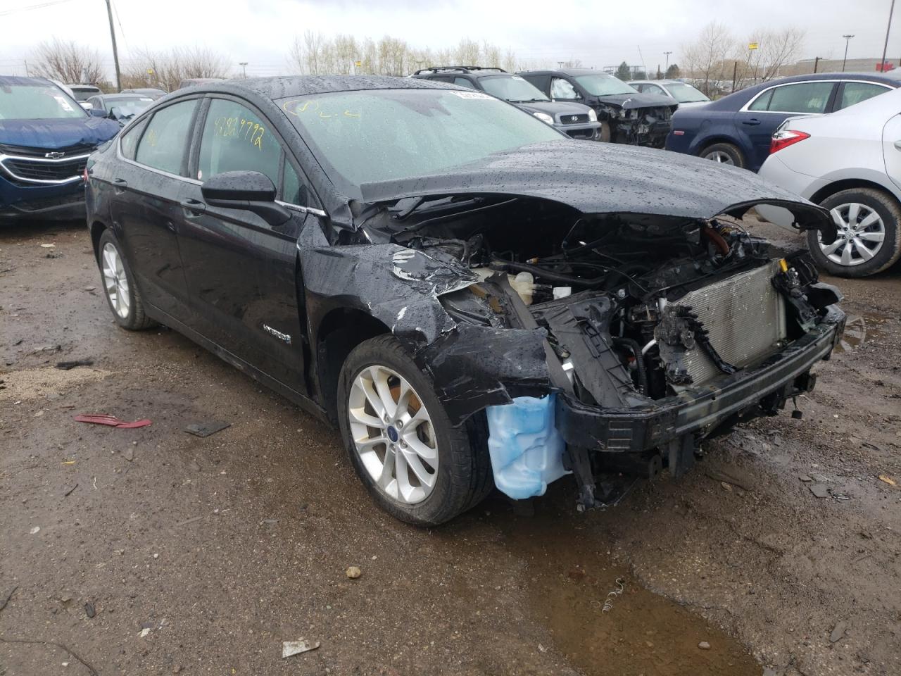 FORD FUSION SE 2019 with VIN 3FA6P0LU8KR143856 - Photo from auction