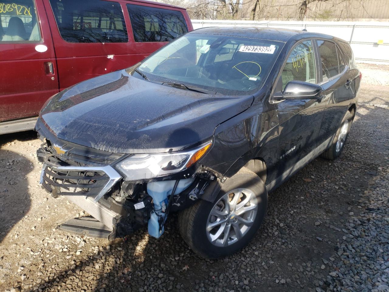 Photo 2 from auction – 2021 CHEVROLET EQUINOX LT with VIN 2GNAXUEV7M6133824