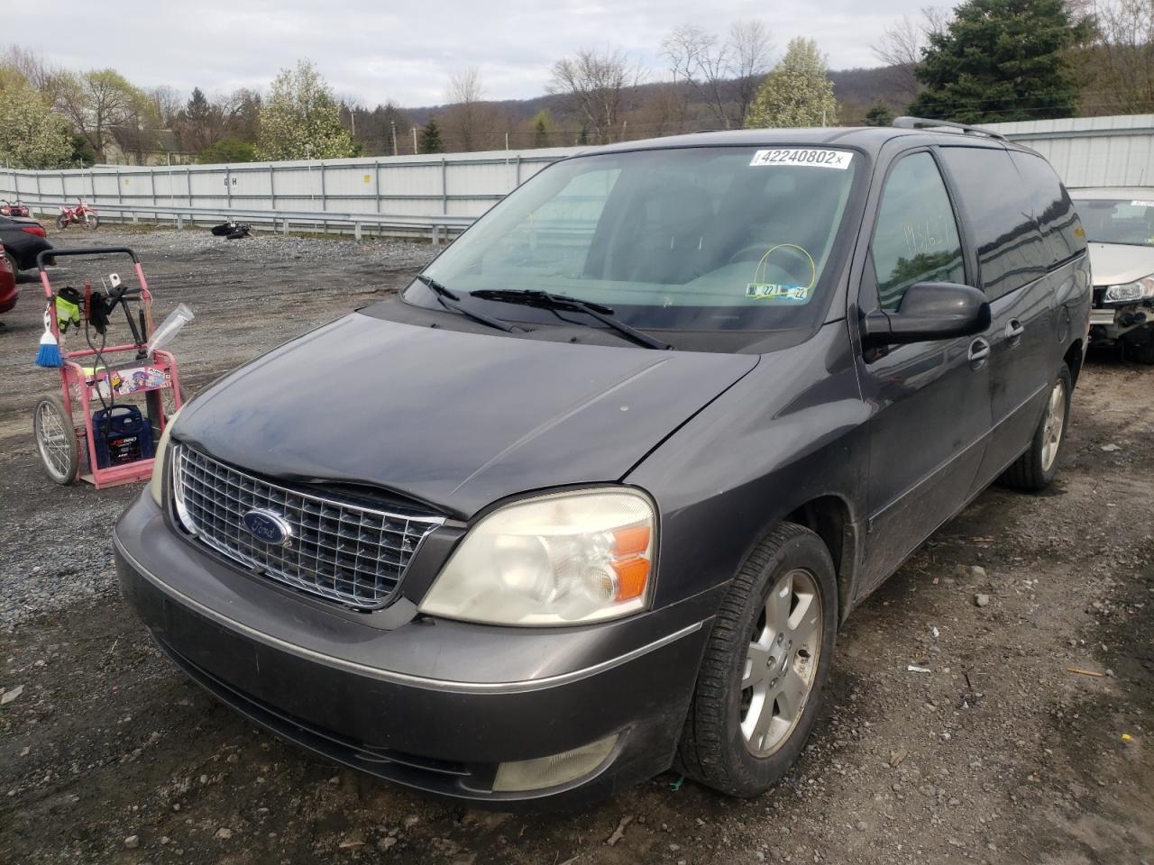 Foto 2 de la subasta – 2005 FORD FREESTAR S con VIN 2FMZA52265BA19959