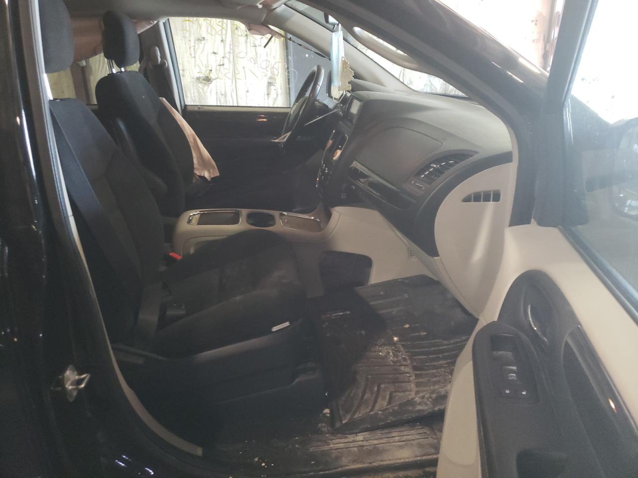 Photo 5 from auction – 2014 DODGE GRAND CARA with VIN 2C4RDGCG0ER344759