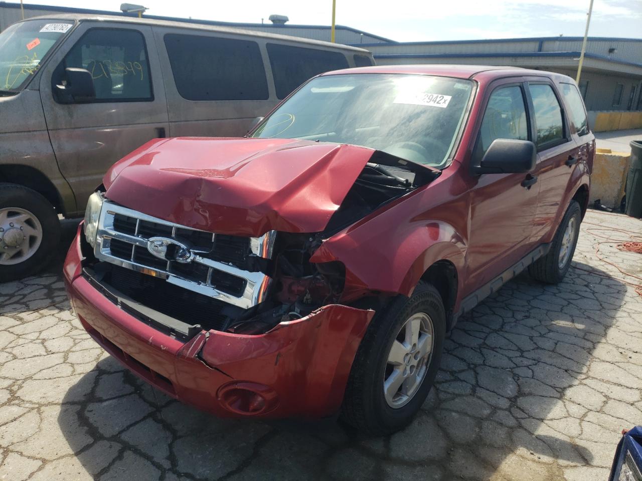 Photo 2 from auction – 2009 FORD ESCAPE XLS with VIN 1FMCU02759KA43483