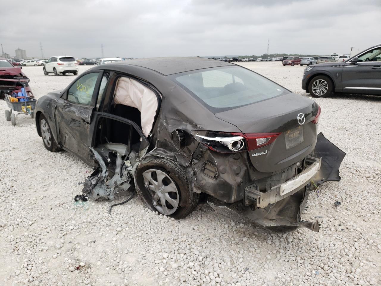Photo 3 from auction – 2014 MAZDA 3 SPORT with VIN JM1BM1U72E1148744