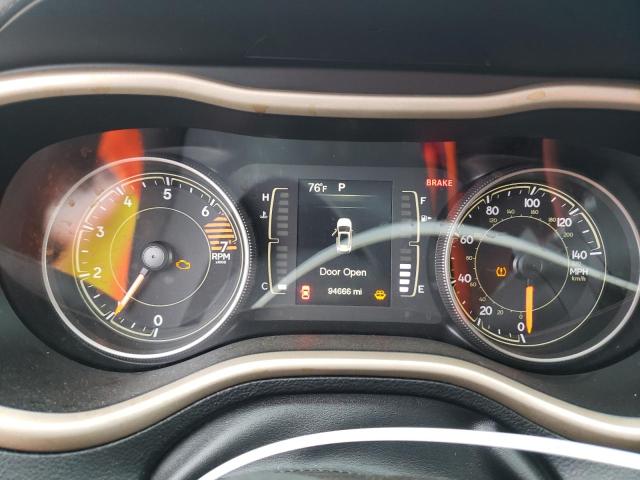 Photo 8 from auction – 2018 JEEP CHEROKEE L with VIN 1C4PJLCB4JD587646