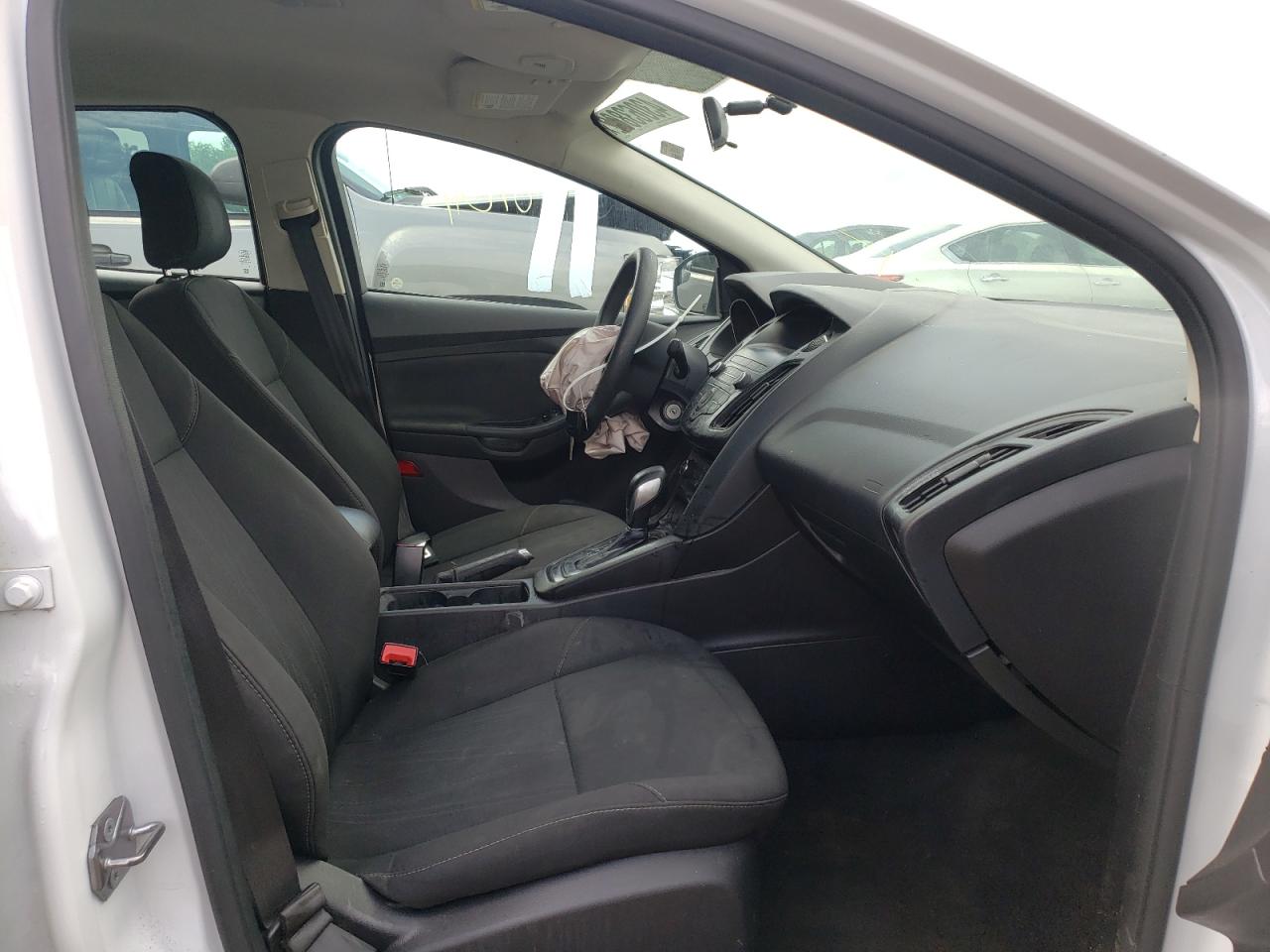 صورة رقم 5 من المزاد - 2018 FORD FOCUS SE مع VIN 1FADP3F29JL294950