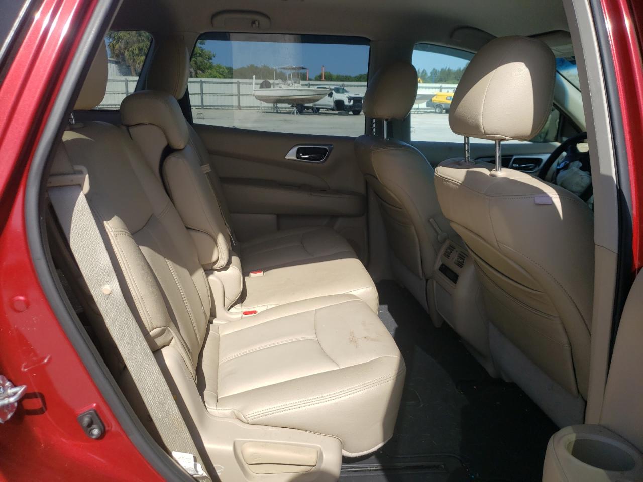 Photo 6 from auction – 2016 NISSAN PATHFINDER with VIN 5N1AR2MN4GC613822